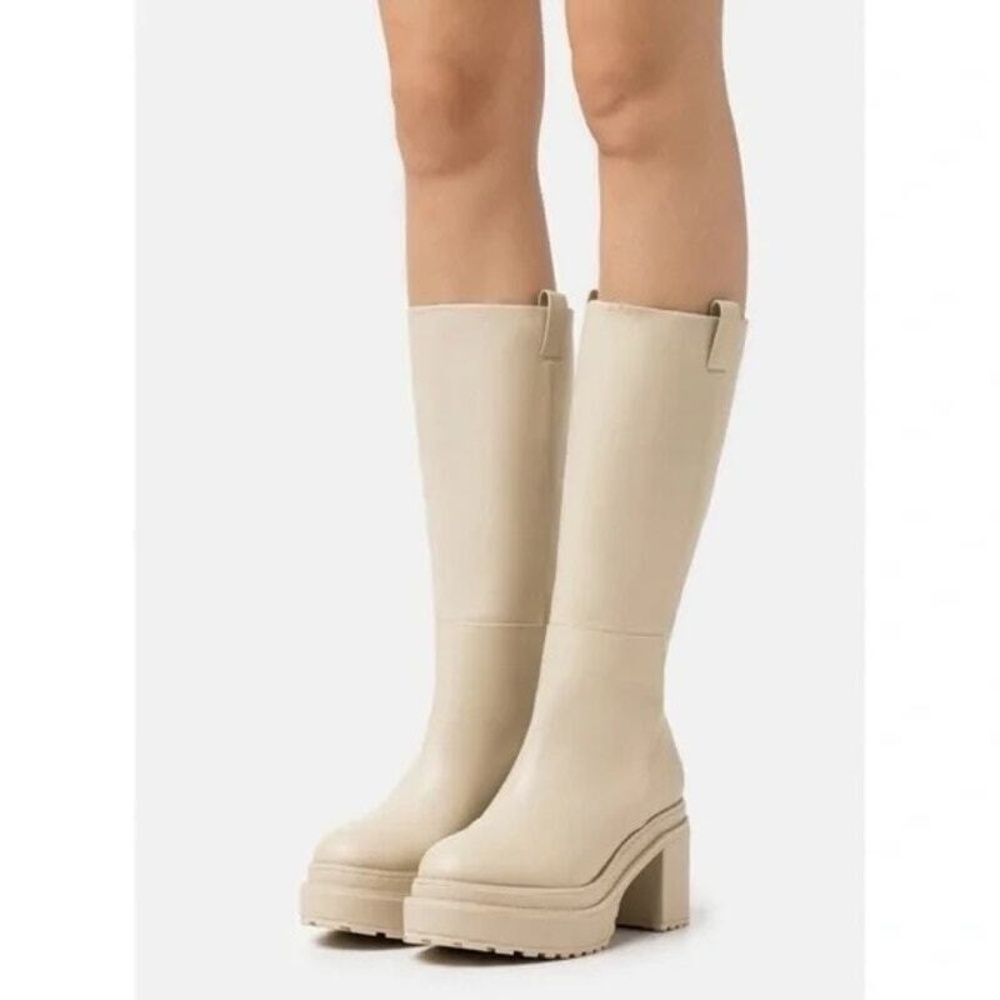 Cult Gaia Revolve Platform Boots 8.5 Tall 70s Chunky Retro Festival Cream